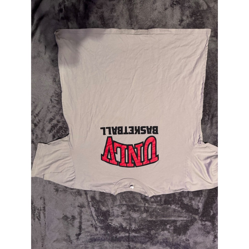 UNLV Basketball Graphic T-Shirt Gray Short Sleeve Runnin Rebels Men L